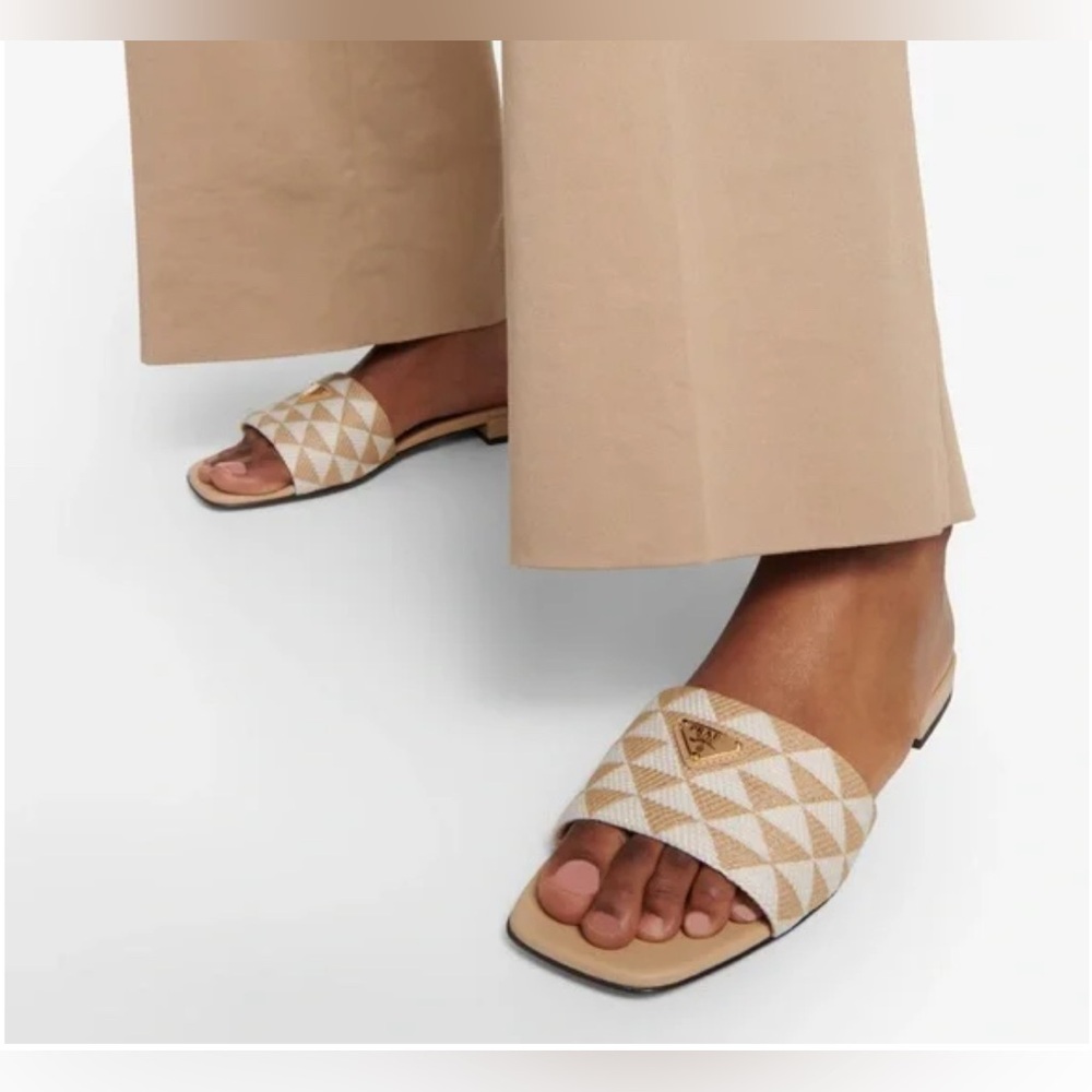 Prada
Embroidered fabric slides - Picture 3 of 4